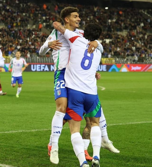 包含比利时队轻取胜利，意大利战胜斯洛伐克无缘半决赛的词条