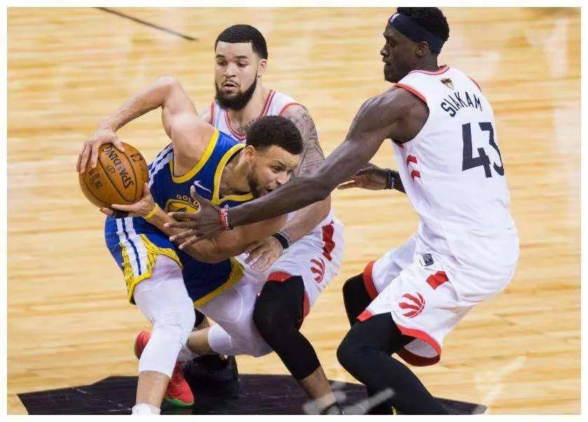  西亚卡姆爆冷击败勇士，出色防守引爆全场！