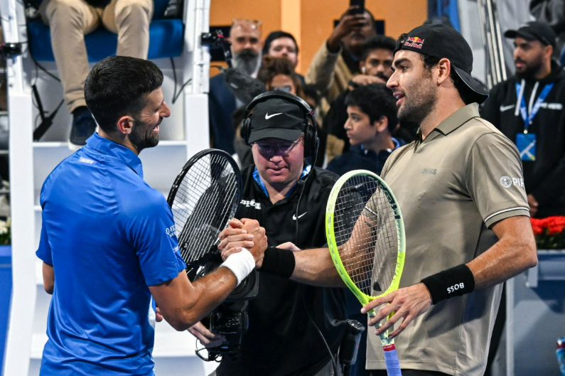  德约科维奇爆冷击败法国队，势不可挡引爆全场！